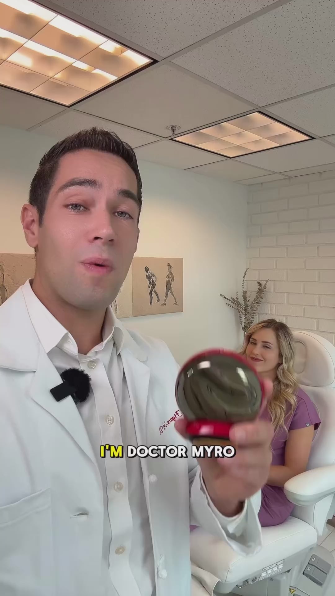 Load video: JMOON NouvelleSkin Facial Toning Device M30U